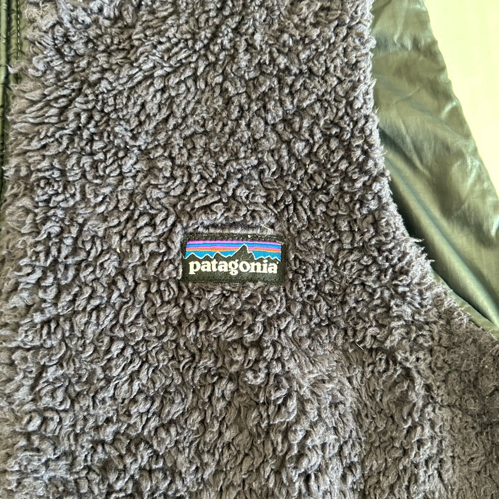 Patagonia Women's XS Los Lobos Reversible Fleece Vest Black Purple Full‎ Zip - Picture 7 of 9